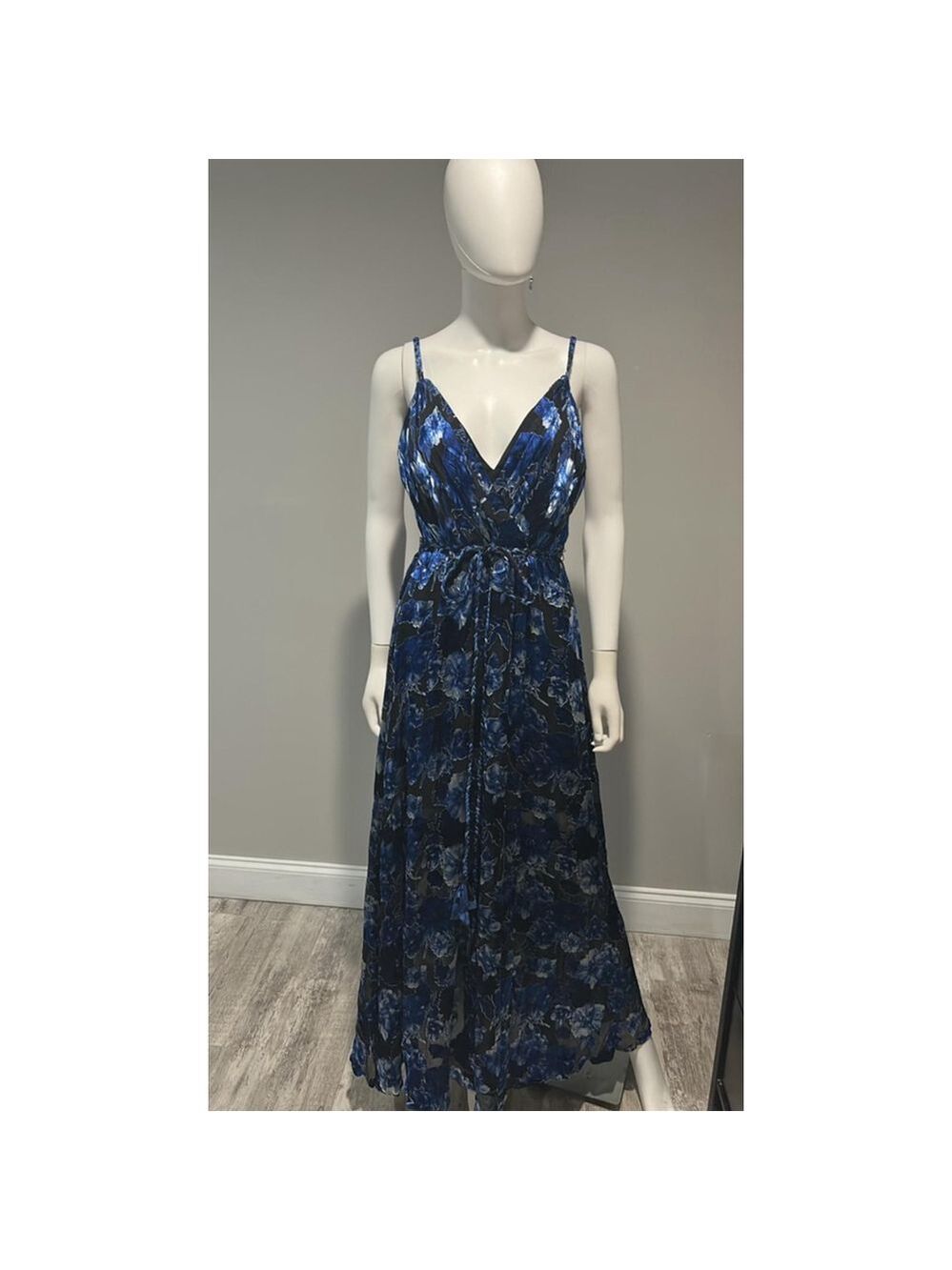 Alice + Olivia Blue Samantha Wrap Maxi Dress Size 6 - Picture 5 of 13